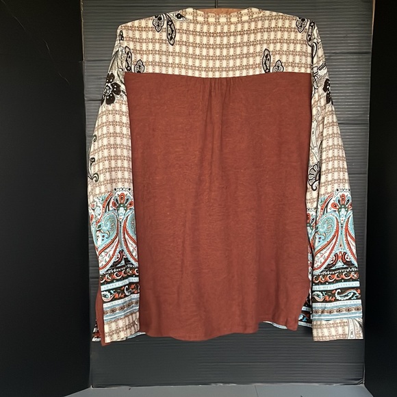 Mystree LS shirt LARGE with lace detail and paisley & brown print new no tags - Picture 3 of 7